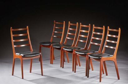TRAVAIL DANOIS 1960 Suite de six chaises en palissandre
Assise recouverte de skaï...