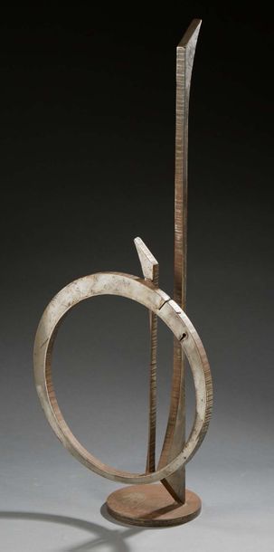 Amilcar Zannoni (1922-2009) Sculpture abstraite en fer forgé soudé.
Signée «Zannoni»...