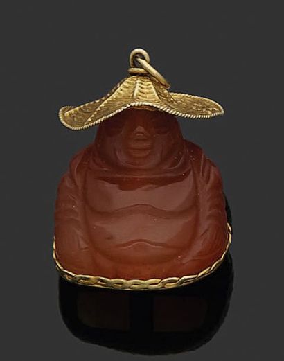 null Pendentif Bouddha en cornaline sculptée orné d'un chapeau comme la monture en...