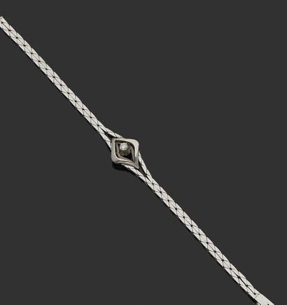 null Bracelet en alliage d'or gris 14K (585) à deux brins souples coupés d'un motif...