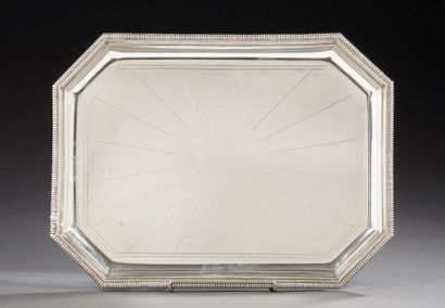 CARDEILHAC Silver serving tray, the rim decorated with gadroons.
Minerva punch.
Goldsmith:...