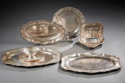 null Set of dishes, sauce boat, silver plated metal bowls, net model and gadroon...