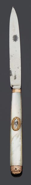 null Small travel kit knife with mother-of-pearl handle decorated with medallions,...