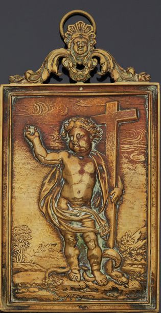null Plaque en bronze ciselé représentant le Christ piétinant le Serpent; la bélière...
