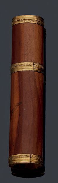 null Message case called "billet doux" in rosewood.
Mounting in vermeil.
Louis XVI...