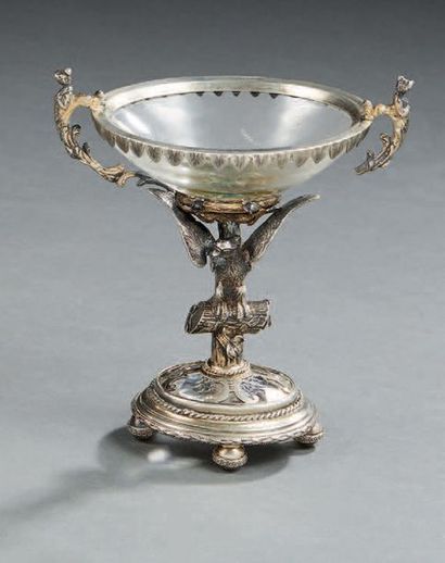 null Small bowl in rock crystal and silver partially glazed; the holds in terms and...