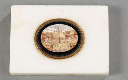 Ateliers romains vers 1830-1850 
Micromosaïque figurant une vue du Vatican incrusté...