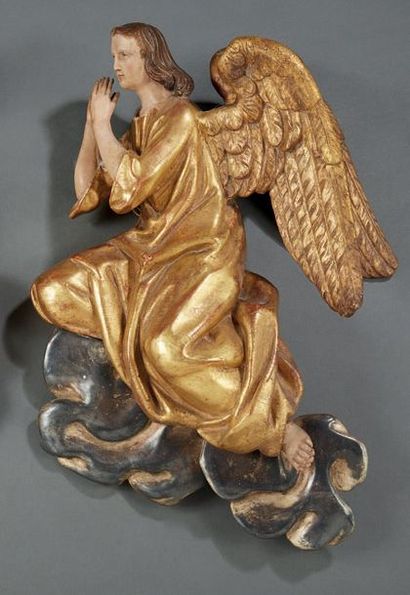 null Pair of wooden statuettes carved, gilded, silvered or painted natural representing...