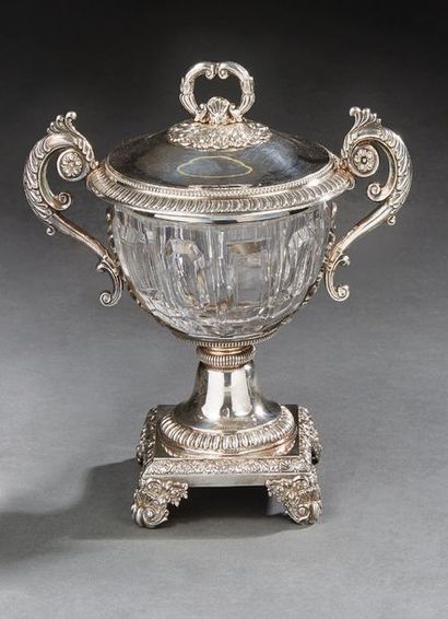 null Drageoir and its silver cover in the shape of a Medicis on a square base, decorated...