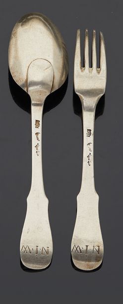 null Silver cutlery, violin uniplat model.
Lille 1759.
Master goldsmith: Adrien-Joseph
LEMESRE...