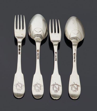 null Suite of two silver cutlery, uniplat model, spatulas engraved with coats of...