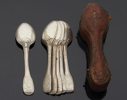 null A series of six silver and vermeil teaspoons, net and double shell model, the...