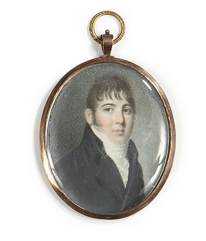 Ecole anglaise vers 1810. Portrait de jeune homme coiffé de mèches.
Miniature ovale...