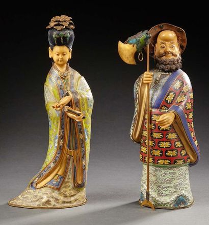CHINE Curieuse et amusante paire de figurines en bronze cloisonné, les têtes et les...