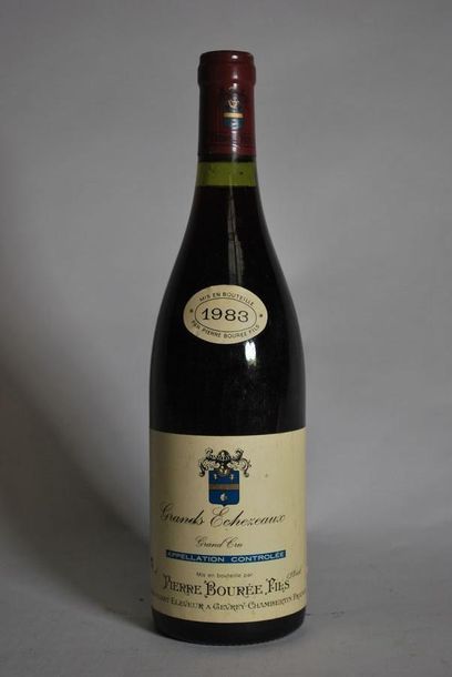 null Une bouteille de Grands Echezeaux, Pierre Bourée Fils, 1983.