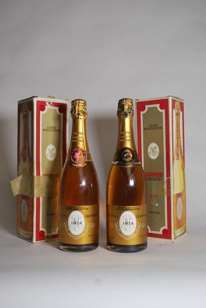 null Deux bouteilles de Champagne Cristal Louis Roederer, 1974.