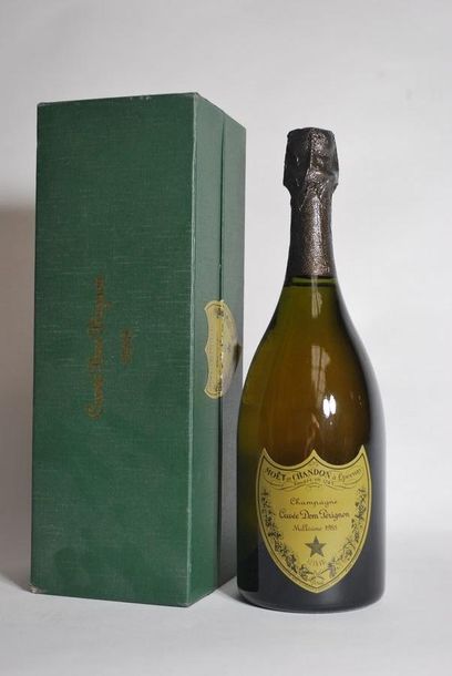 null Une bouteille de Champagne, Moët & Chandon, Cuvée Dom Pérignon, Millésime 1988.

(Dans...