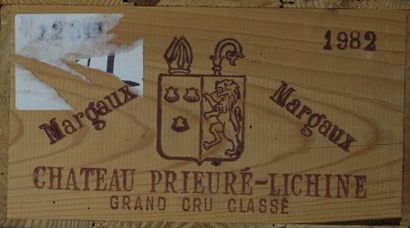 null Douze bouteilles de Château Prieuré-Lichine, Margaux, 4ème GCC, 1982.

Caisse...