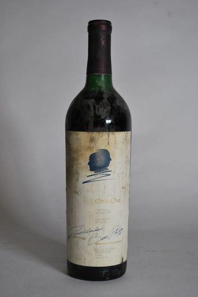 null Une bouteille d'Opus One, Nappa Valey, Robert Mondavi Baron Philippe de Rothschild,...