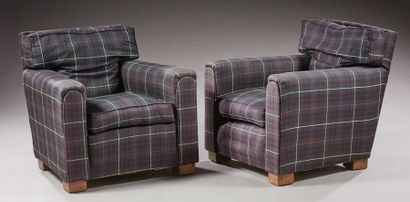 JACQUES ADNET (1900-1984) Paire de fauteuils club en hêtre à garniture entièrement...