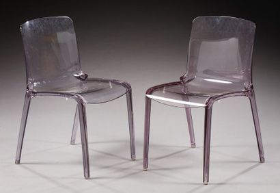 Marcello ZILIANI (XXème) Edition Casprini Paire de chaises modèle «Tiffany».
Méthacrylate...