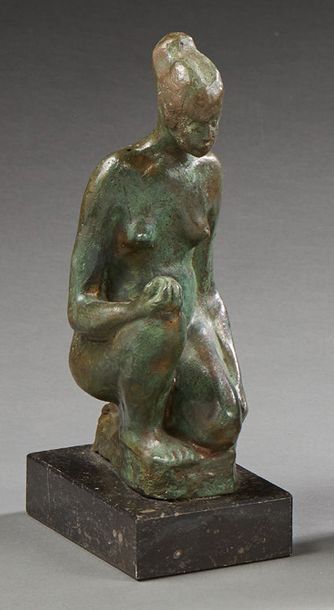 BART VERSCHAEREN (XXème) Sculpture en bronze à patine brune figurant une femme nue...