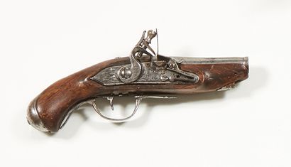 null Ensemble de quatre pistolets à silex.
Epoque XVIIIe-XIXe siècle.
Long.: 20,...