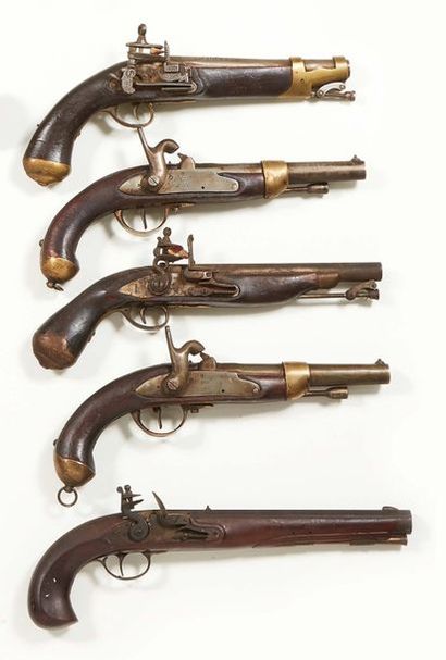 null Ensemble comprenant cinq reproductions de pistolet d'arçon modèle 1822, britannique...