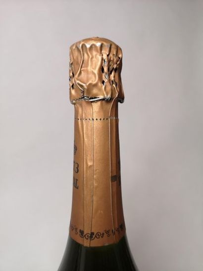 null 1 bouteille CHAMPAGNE Alfred de ROTHSCHILD "Grand Trianon" 1973