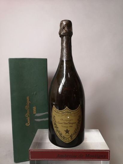 null 1 bouteille CHAMPAGNE DOM PERIGNON 1988 Coffret.