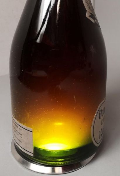 null 1 bouteille CHAMPAGNE RUINART Rosé 1971 Niveau 1.5 cm sous la coiffe.