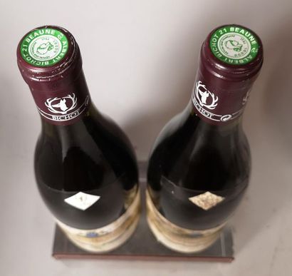 null 2 bouteilles BOURGOGNES ROUGES "CLOS FRANTIN" - A. BICHOT 1989 


1 CORTON Grand...