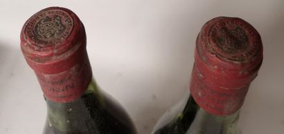 null 2 bouteilles NUITS "CAILLES" - MORIN P&F 1945

Etiquettes tachées et griffées,...