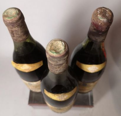 null 3 bouteilles CHAMBERTIN Grand cru - Domaine du CLOS FRANTIN 1978 


Etiquettes...