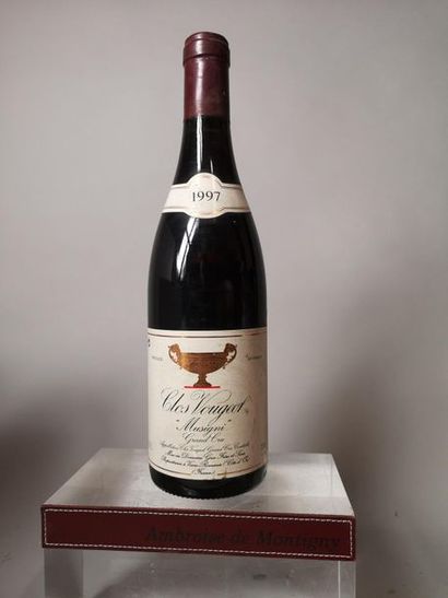 null 1 bouteille CLOS de VOUGEOT "Musigni" - GROS FRERE & SŒUR 1997 


Etiquette...