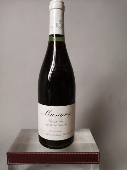 null 1 bouteille MUSIGNY Grand cru - Domaine Leroy
Collerette millésime manquante, « PRESUME...