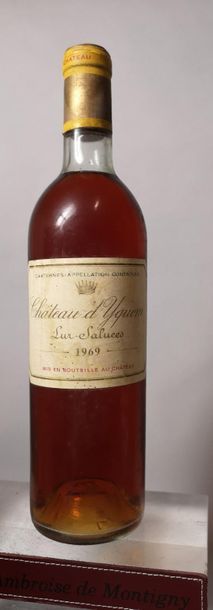 null 1 bouteille CHÂTEAU D'YQUEM - 1er cru supérieur Sauternes 1969 


Etiquette...