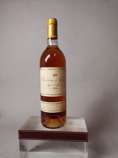 null 1 bouteille CHÂTEAU D'YQUEM - 1er cru supérieur Sauternes 1990 


Etiquette...