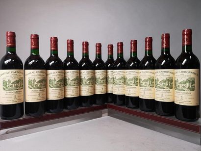 null 12 bouteilles CHÂTEAU CARBONNIEUX - Cc Péssac Léognan 1989

Caisse bois. 1 niveau...