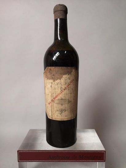 null 1 bouteille CHÂTEAU MOUTON D'ARMAILHAC - Médoc 1929

Etiquette légèrement tachée,...
