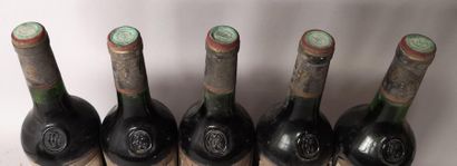 null 5 bouteilles CHÂTEAU GRUAUD LAROSE - 2é Gcc Saint Julien 1977 


Etiquettes...