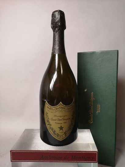 null 1 bouteille CHAMPAGNE DOM PERIGNON 1985 


Coffret.