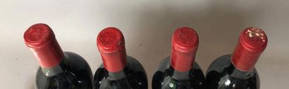 null 4 bouteilles CHÂTEAU PALMER - 3é Gcc Margaux 1986 Etiquettes légèrement abimées,...