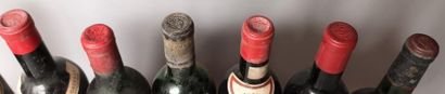 null 12 bouteilles BORDEAUX VIEUX MILLESIMES A VENDRE EN L'ETAT


1 CHÂTEAU CORBIN...
