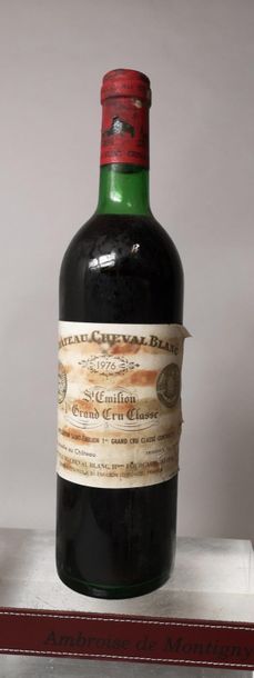 null 1 bouteille CHÂTEAU CHEVAL BLANC - 1er Gcc(A) Saint Emilion 1976 


Etiquette...