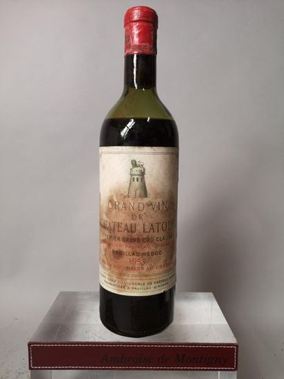 null 1 bouteille CHÂTEAU LATOUR - 1er Gcc Pauillac 1953 


Etiquette tachée, bouchon...