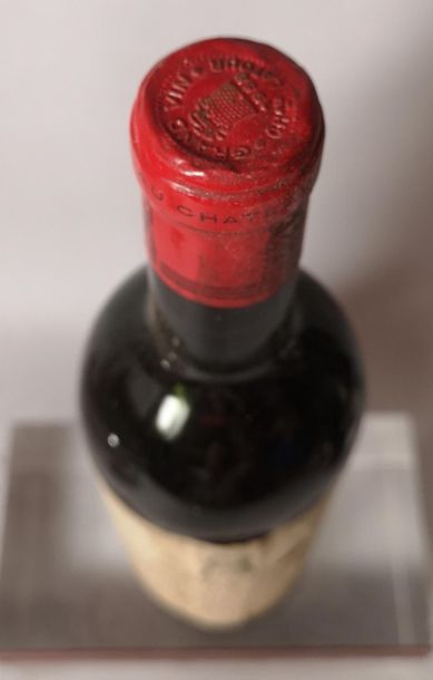 null 1 bouteille CHÂTEAU LATOUR - 1er Gcc Pauillac 1958

Etiquette tachée, niveau...