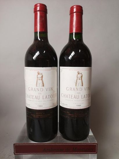 null 2 bouteilles CHÂTEAU LATOUR - 1er Gcc Pauillac 1984

1 étiquette griffée.