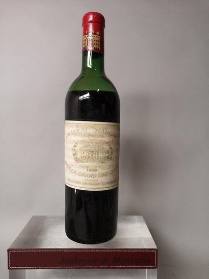 null 1 bouteille CHÂTEAU MARGAUX - 1er Gcc Margaux 1969

Etiquette légèrement tachée...