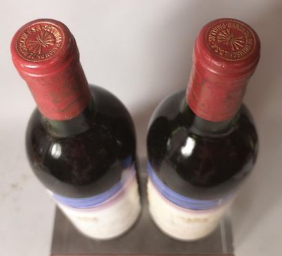 null 2 bouteilles CHÂTEAU MOUTON ROTHSCHILD - 1er Gcc Pauillac 1980 


Etiquettes...